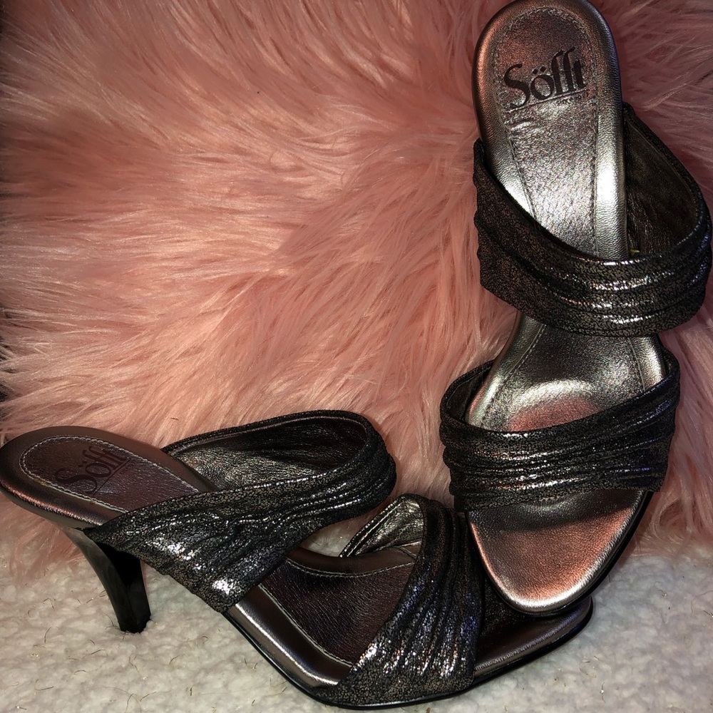 GORGEOUS Black & Silver Heels! NWOT